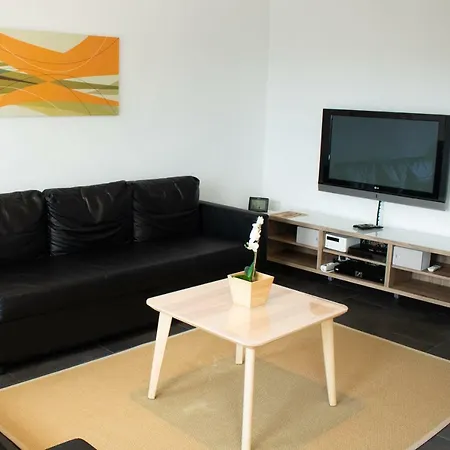 Welcome In - 13-k Aan De Piste Met Balkon En Fiets & Skiberging 아파트 *